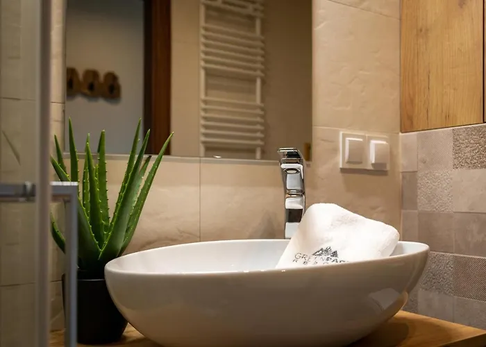 Park C3-z Dostepem Do Basenu, Sauny, Jacuzzi, Silowni * شكلارسكا بوريبا