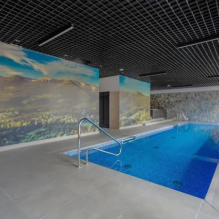 Park C3-z Dostepem Do Basenu, Sauny, Jacuzzi, Silowni * 스클라르스카포렘바